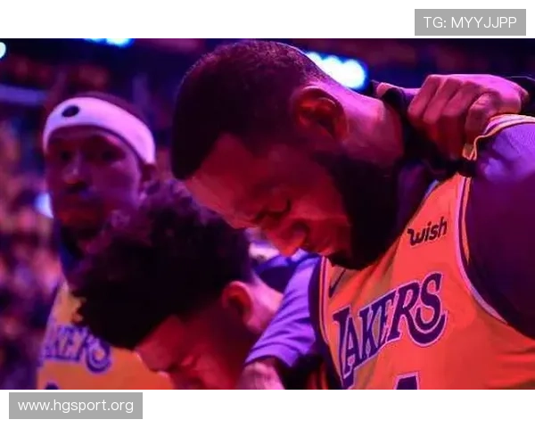 A史密斯发文认错称詹姆斯确实参加科比追悼会事件再度引发热议