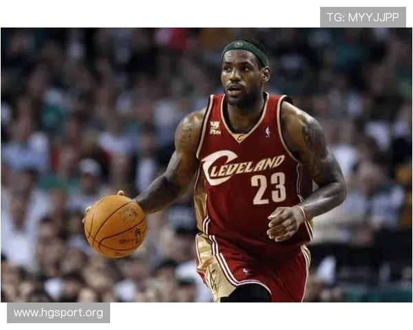 詹姆斯再度突破历史纪录 传奇征程持续书写篮球伟大篇章