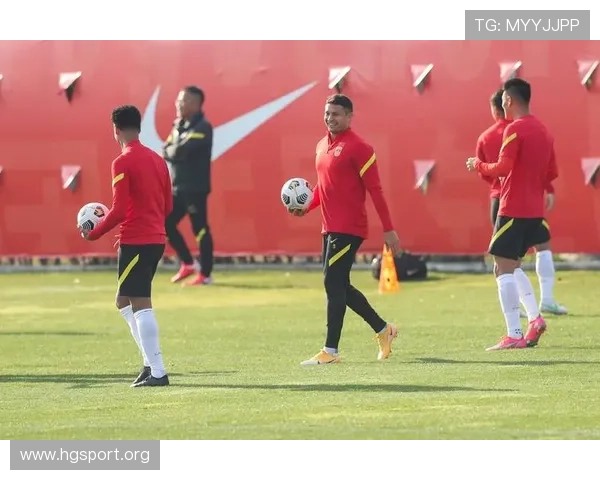 国足为世预赛封闭集训豪包六十间酒店房间备战投入超四万元引热议