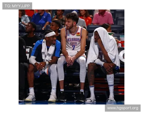 雷霆全员爆发强势反弹 在季后赛G2战中保持不败状态 雷霆全员爆发强势反弹 在季后赛G2战中保持不败状态